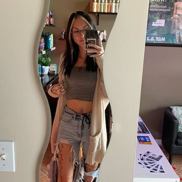 Meet your Posher, Alex - Picture 1 of 1